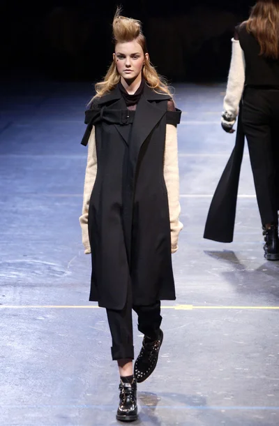 Look 17